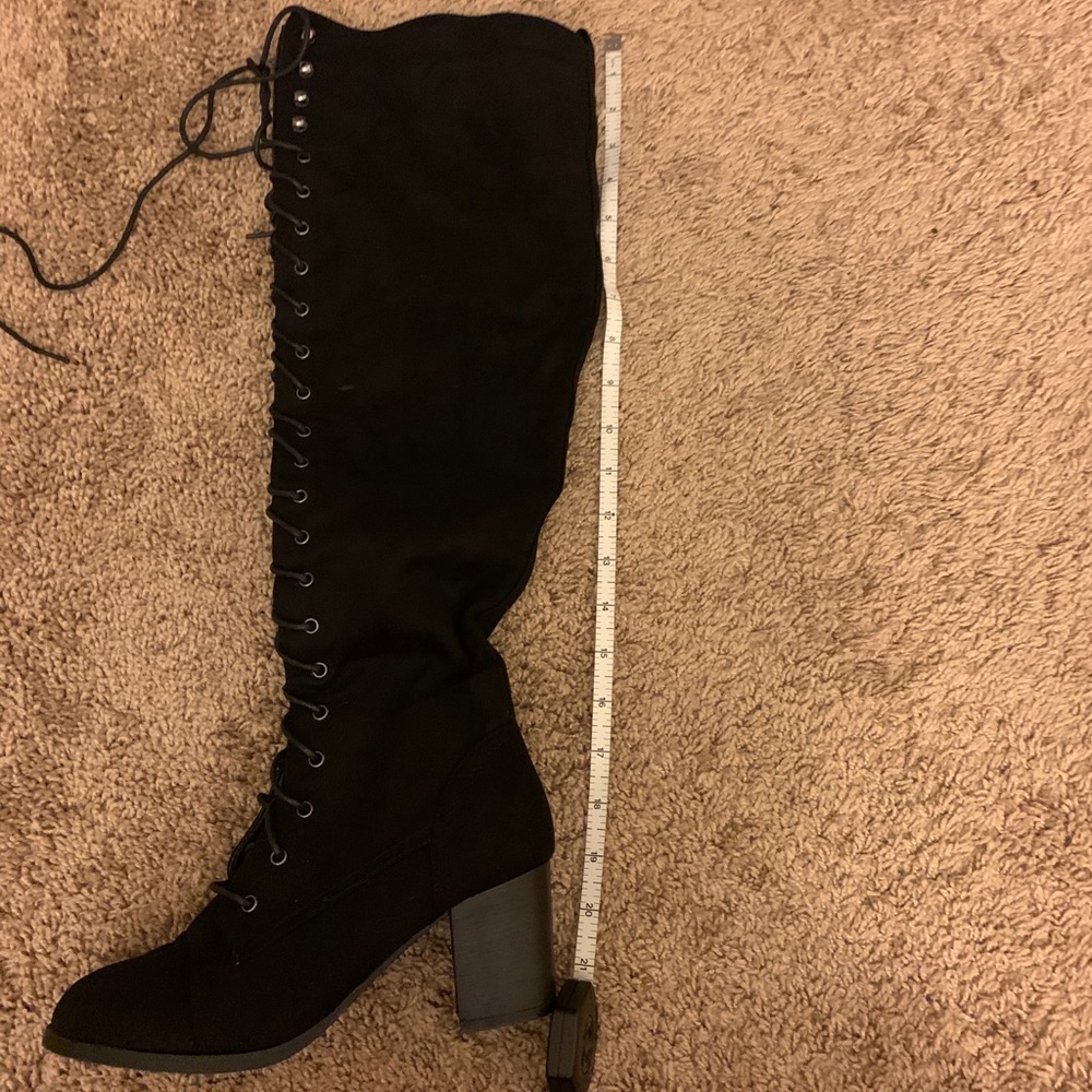 Knee high Boots - Picture 7 of 7